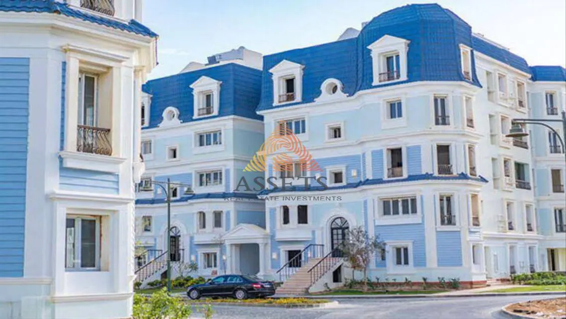Luxurious Lakeview Apartment with Excellent Amenities