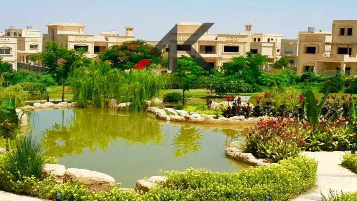 بموقع مميز توين هاوس للبيع في زيزينيا جاردنز