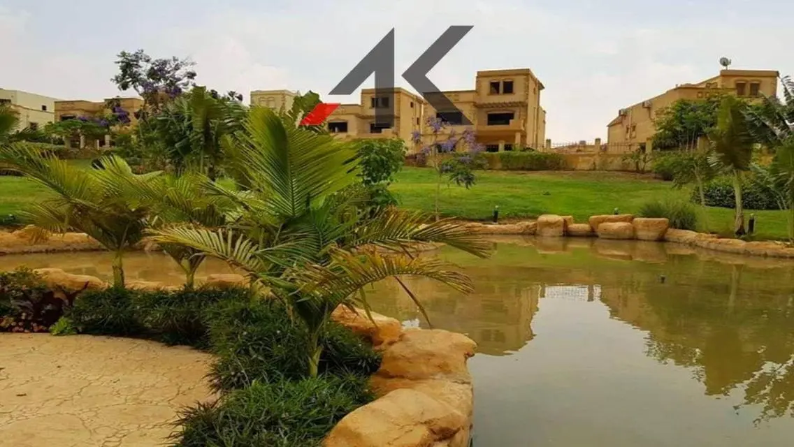 بموقع مميز توين هاوس للبيع في زيزينيا جاردنز