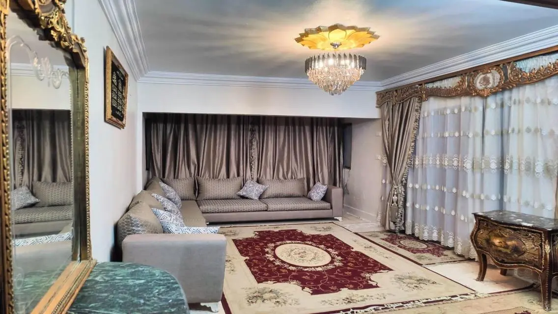 شقة فاخرة للإيجار مع ميزات متعددة