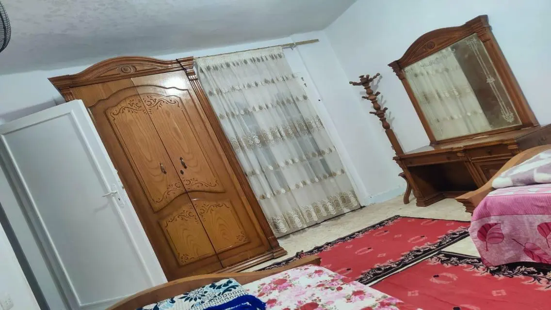 شقة فاخرة للإيجار مع ميزات متعددة