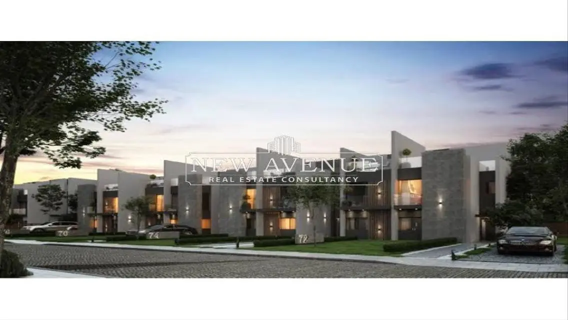 Town house middle - 3BR - in Rare - Mostakbal city