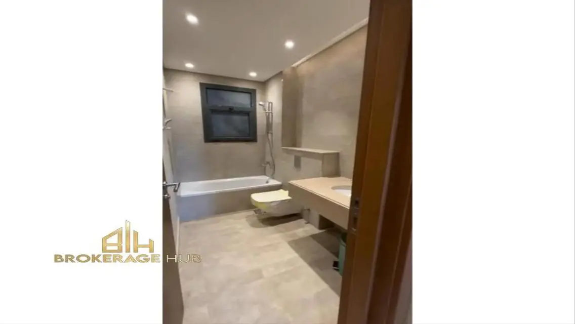 Apartment for RENT-Kitchen and ACs- Villette