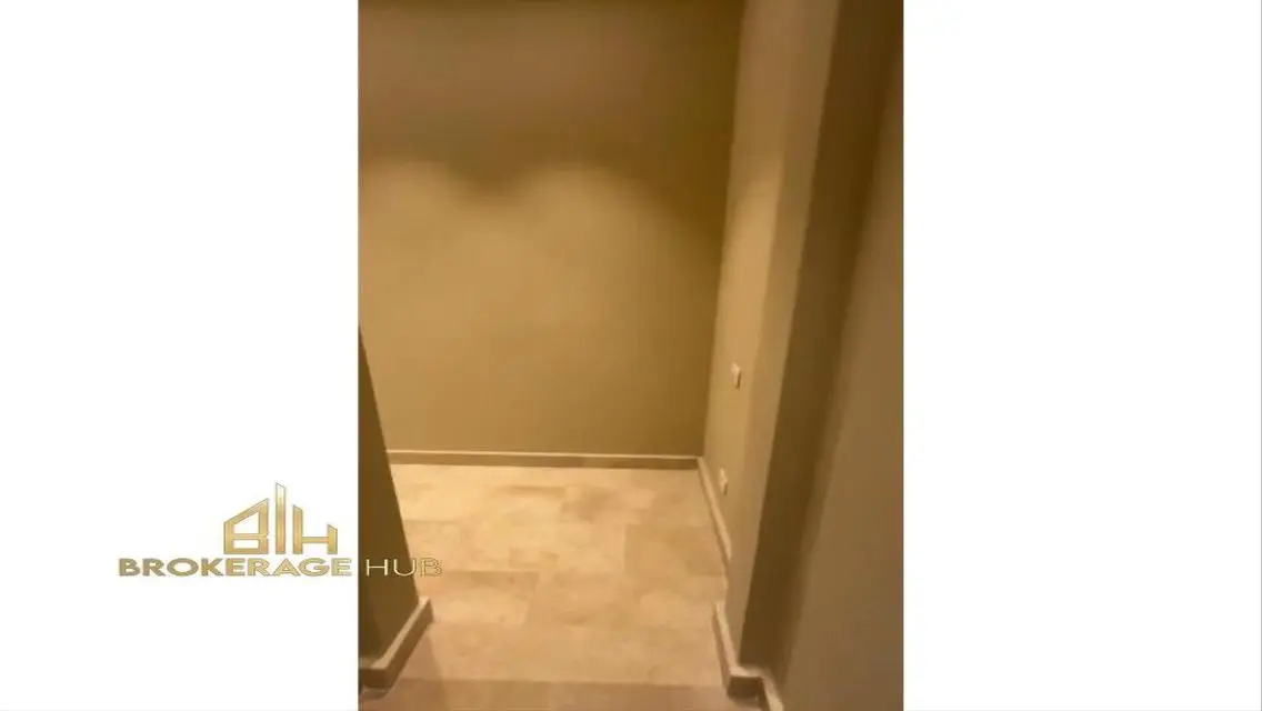 Apartment for RENT-Kitchen and ACs- Villette