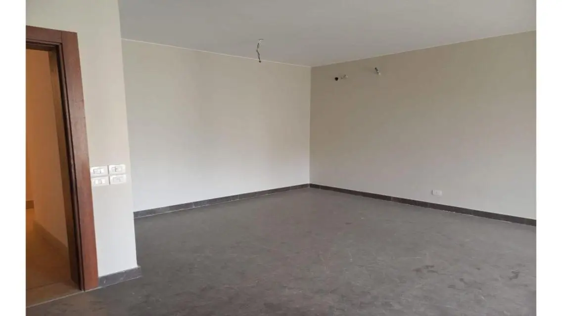Apartment in O weset for sale , fully finished
