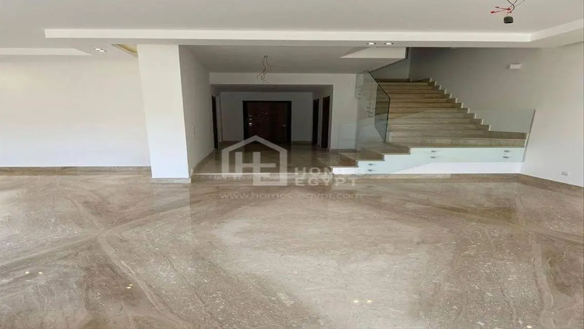 Twinhouse For Rent in Palm hills - Golf Extension
