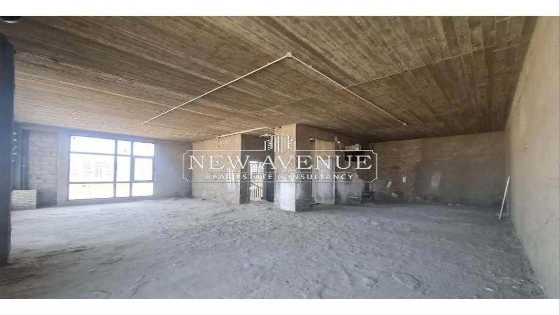 Admin Office for rent at District 5 New Cairo