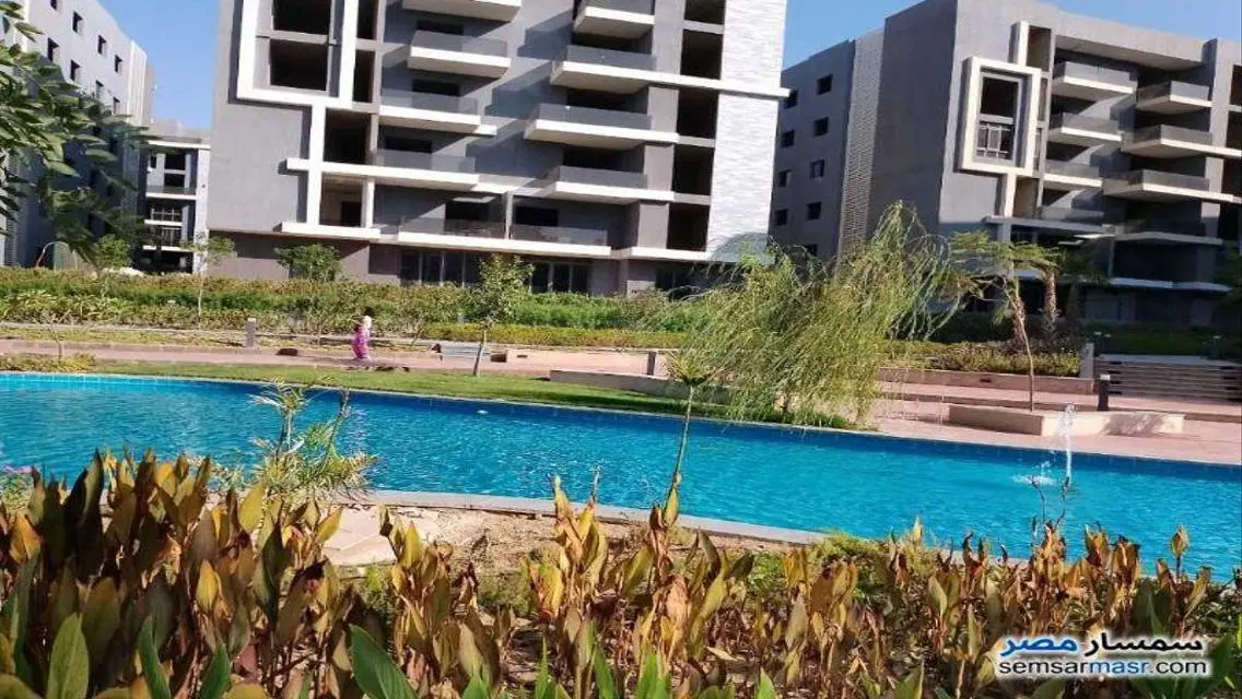 شقة بجاردن للبيع في كمبوند صن كابيتال حدائق أكتوبر