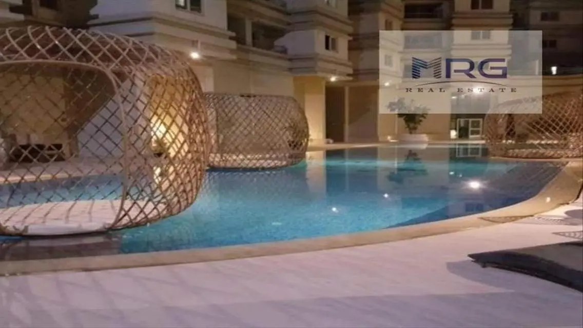 Fully finished apartment with pool view