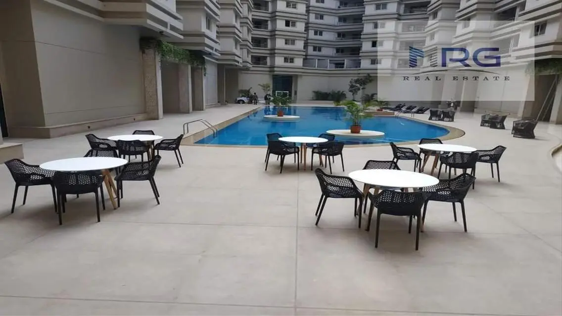 The apartment overlooks the ring road