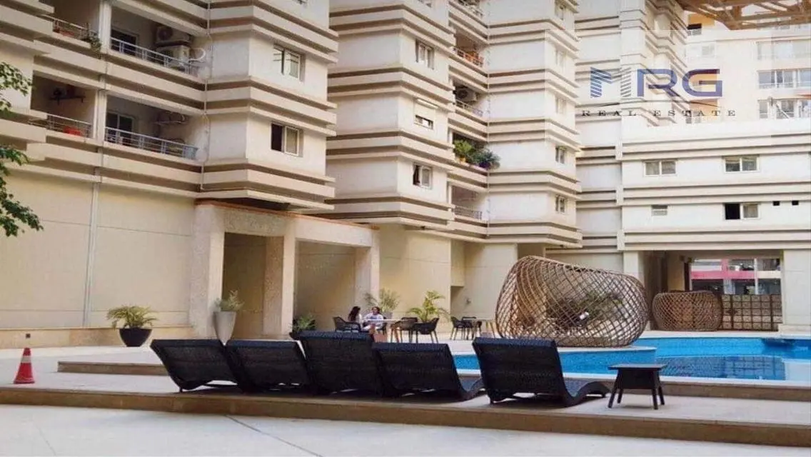 The apartment overlooks the ring road