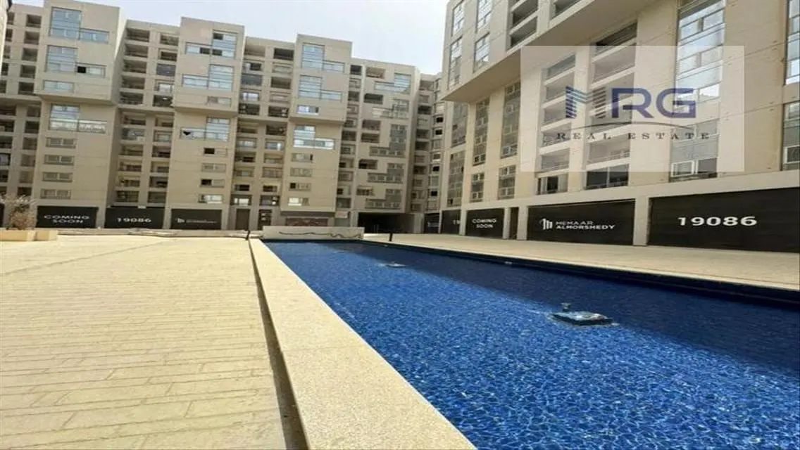 Apartment with direct view on the ring road