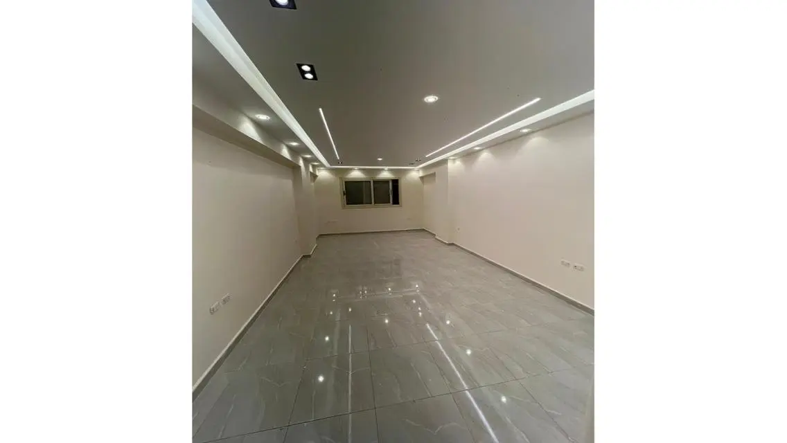 للبيع شقه حدايق الاهرام بمنطقه مميزه بجوار الخدمات