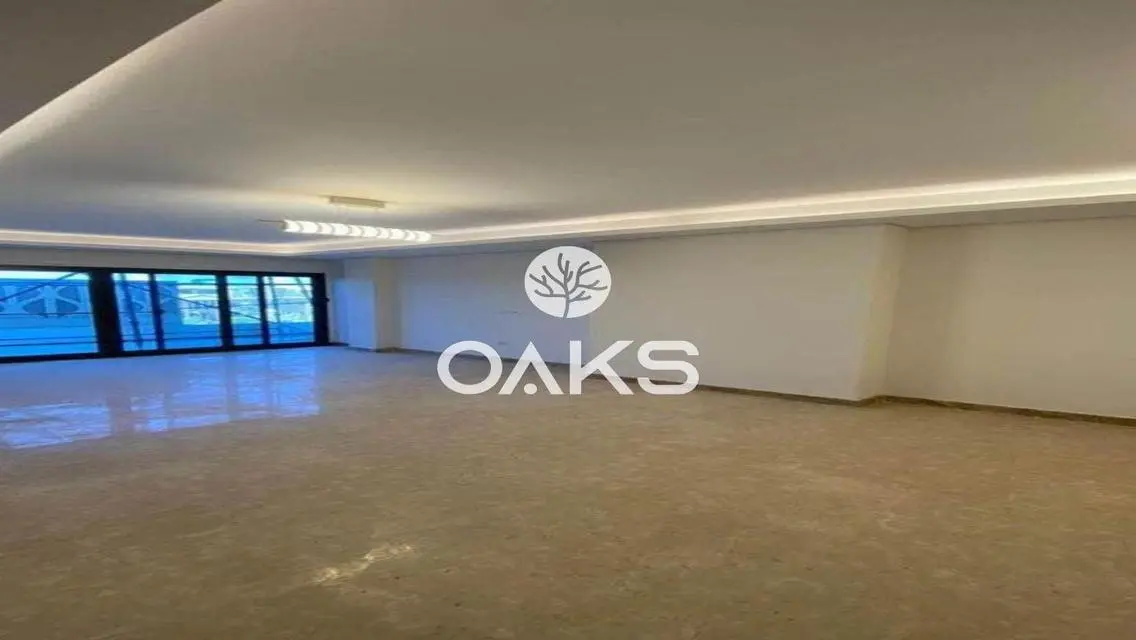 Villa 700 m in front of Hyde Park Zed East