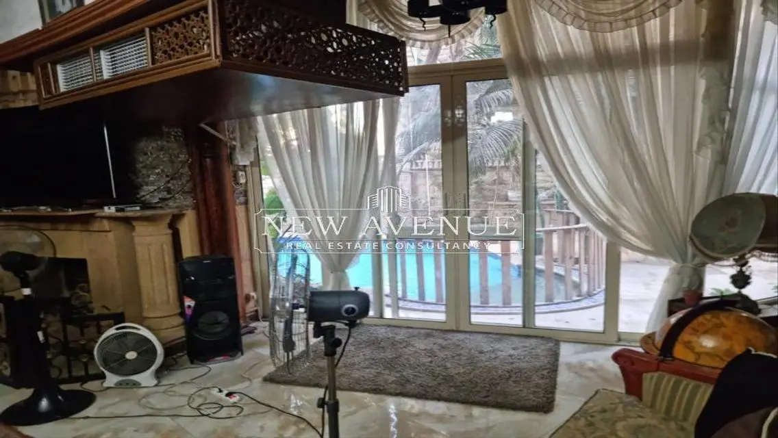 شقة فاخرة بمساحة 750 متر للبيع