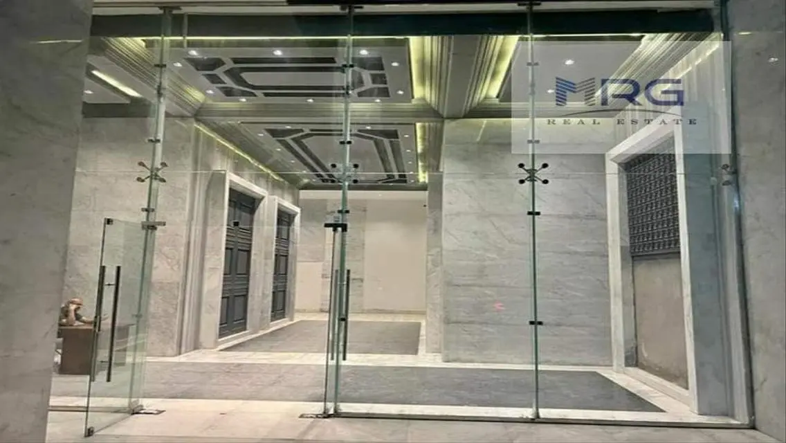 Apartment with direct view on the ring road