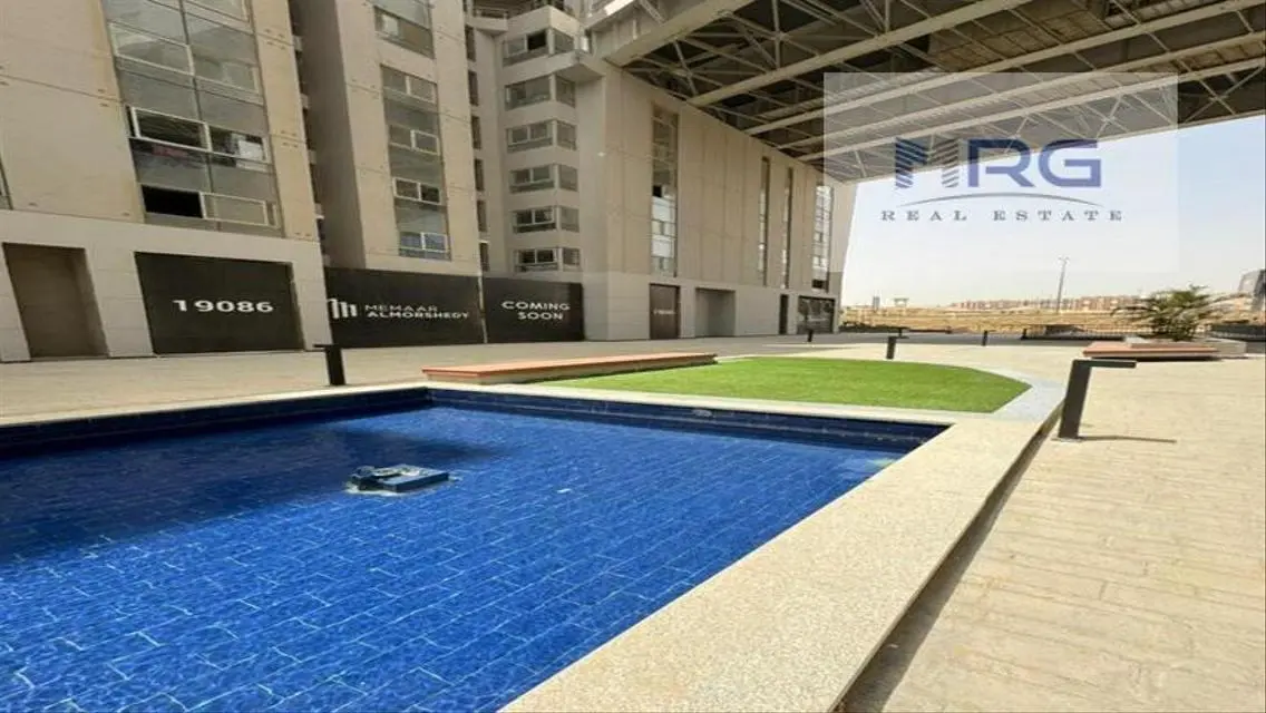 Apartment with direct view on the ring road