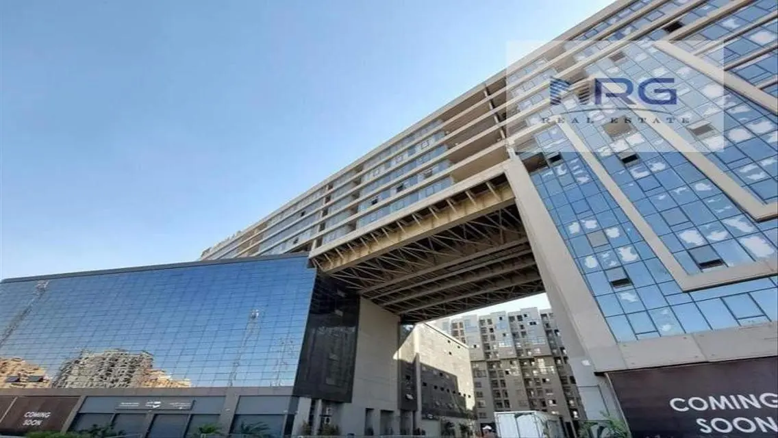 Apartment with direct view on the ring road