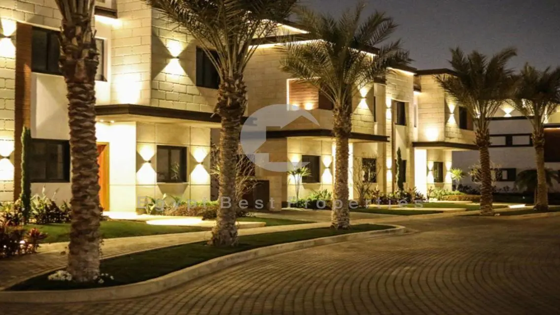 TOWNHOUSE 160 SQM OPEN LAGOON IN AZZAR WITH 5% DP