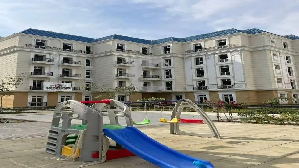 on lagoon finished apartment for sale inLatin 5%dp