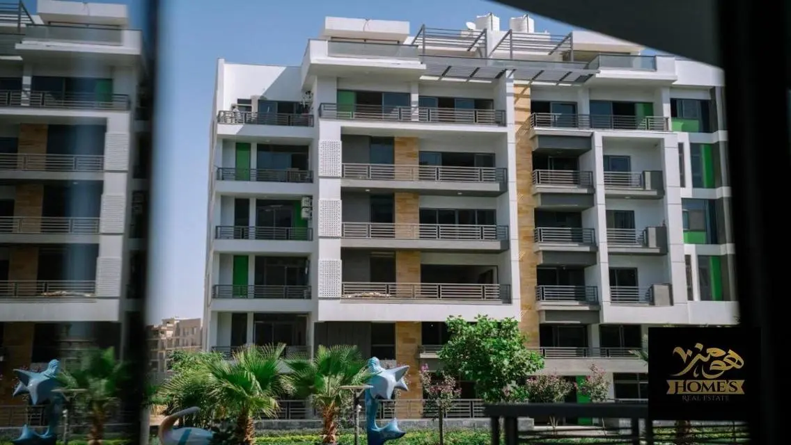 شقه 168م فى كمبوند the icon gardens التجمع الخامس