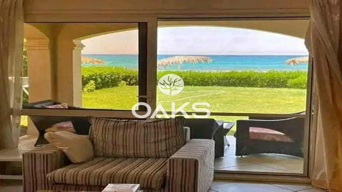 شالية للبيع بحديقة خاصة ع البحر مباشرة 0% ع7سنوات